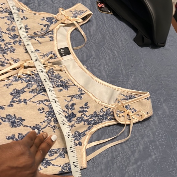 Floral corset - Picture 6 of 10